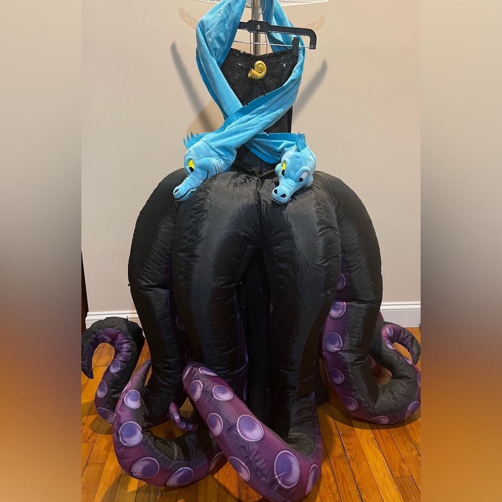 Ursula Halloween Costume